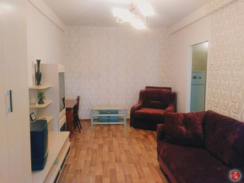 Посуточно уютная квартира на проспекте Стачки