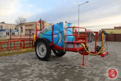 Прицепные опрыскиватели